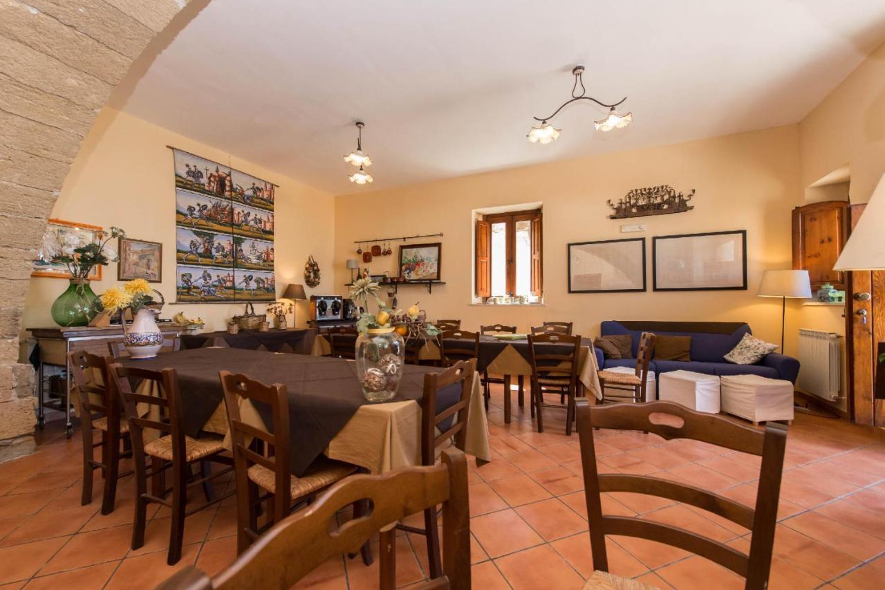 Apartment Palamara 1868 *